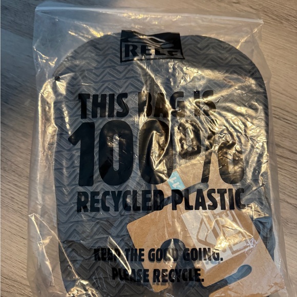 Reef- The Raglan - Picture 2 of 3